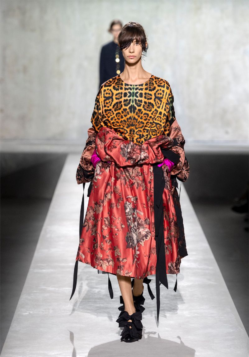 Image for S/S 2020 Women Runway Looks