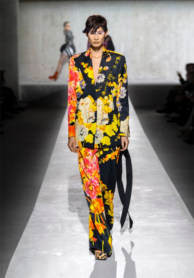 Image for S/S 2020 Women Runway Looks