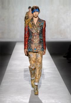 Thumbnail image for S/S 2020 Women Runway Looks