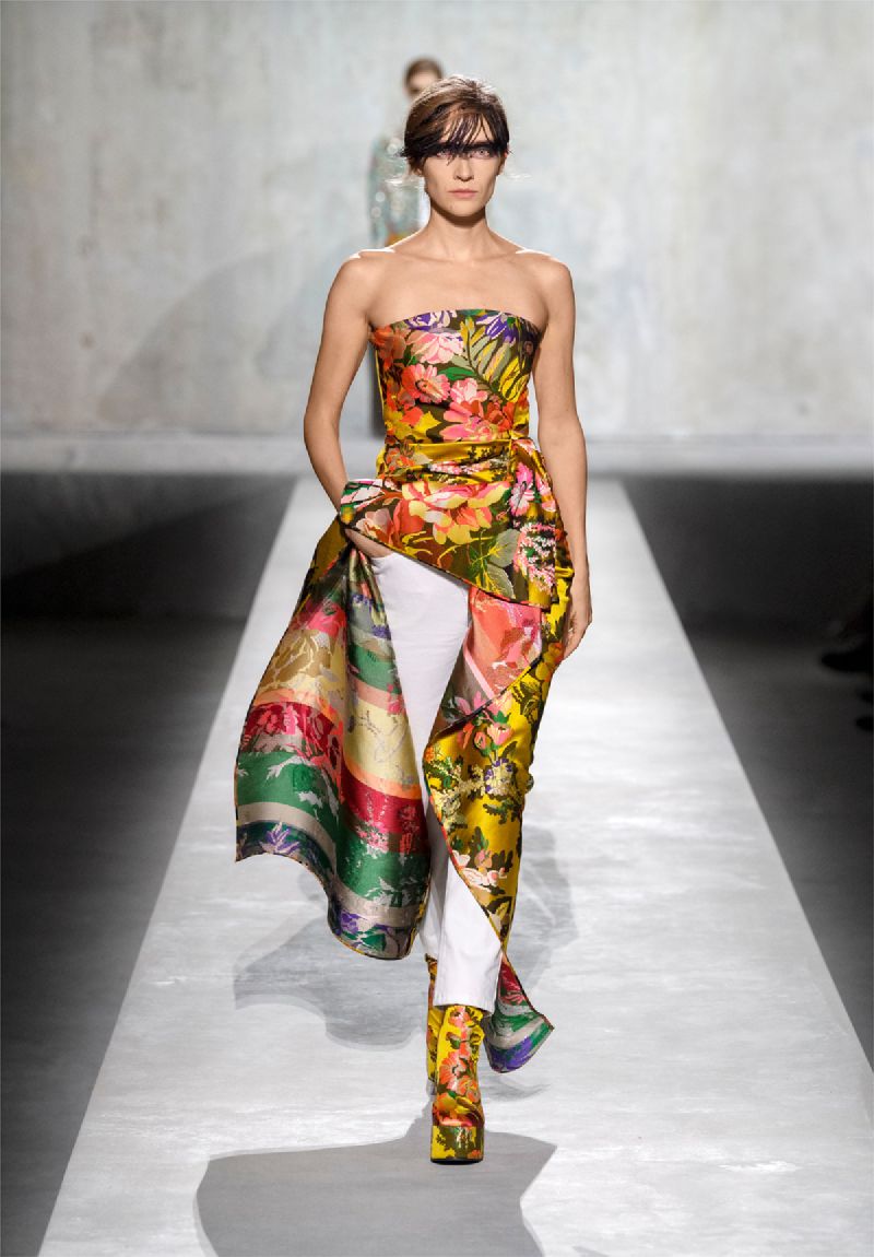 Image for S/S 2020 Women Runway Looks
