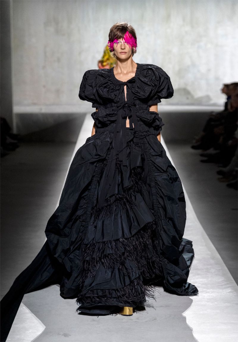 Image for S/S 2020 Women Runway Looks