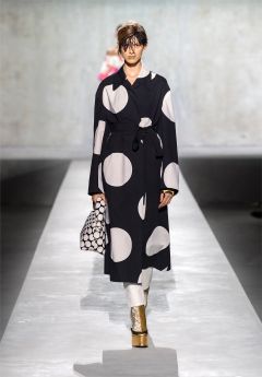 Thumbnail image for S/S 2020 Women Runway Looks