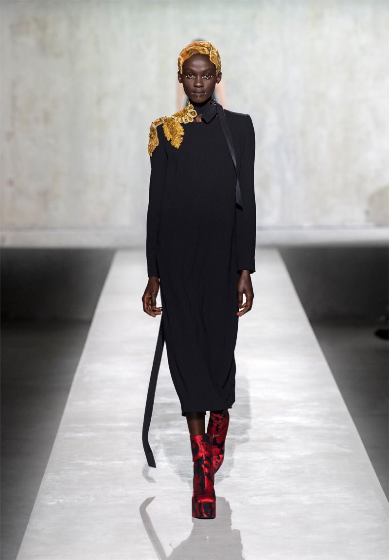 Image for S/S 2020 Women Runway Looks