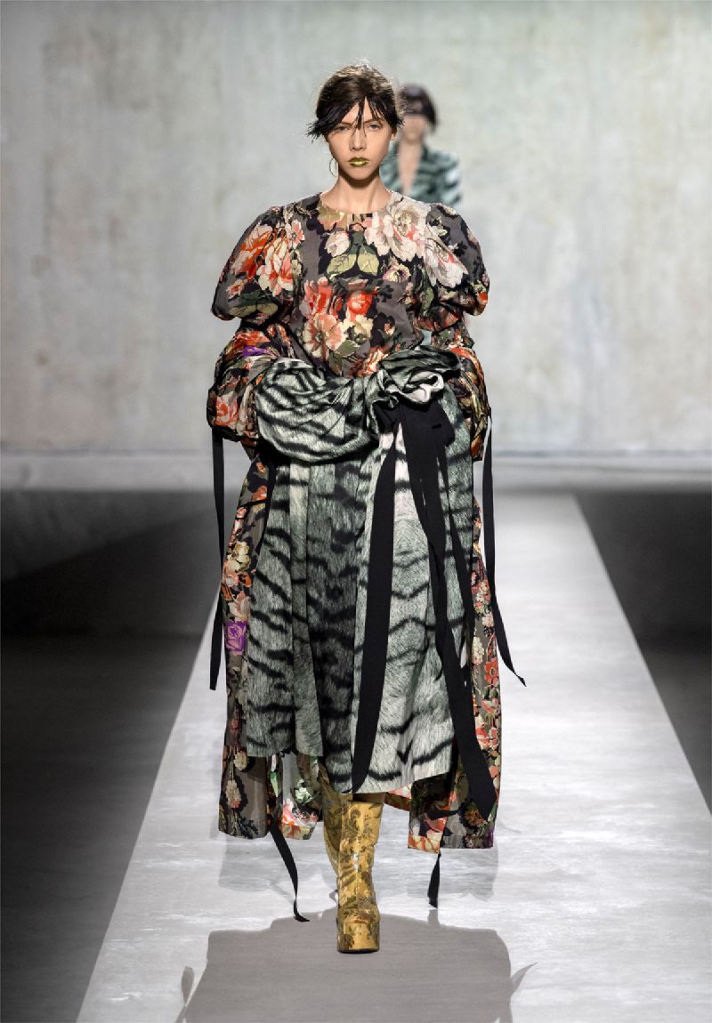 Image for S/S 2020 Women Runway Looks