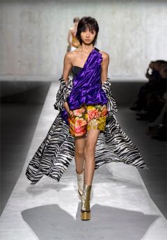 Thumbnail image for S/S 2020 Women Runway Looks