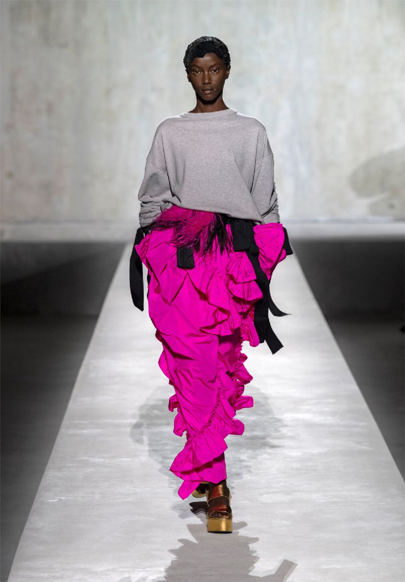 Image for S/S 2020 Women Runway Looks
